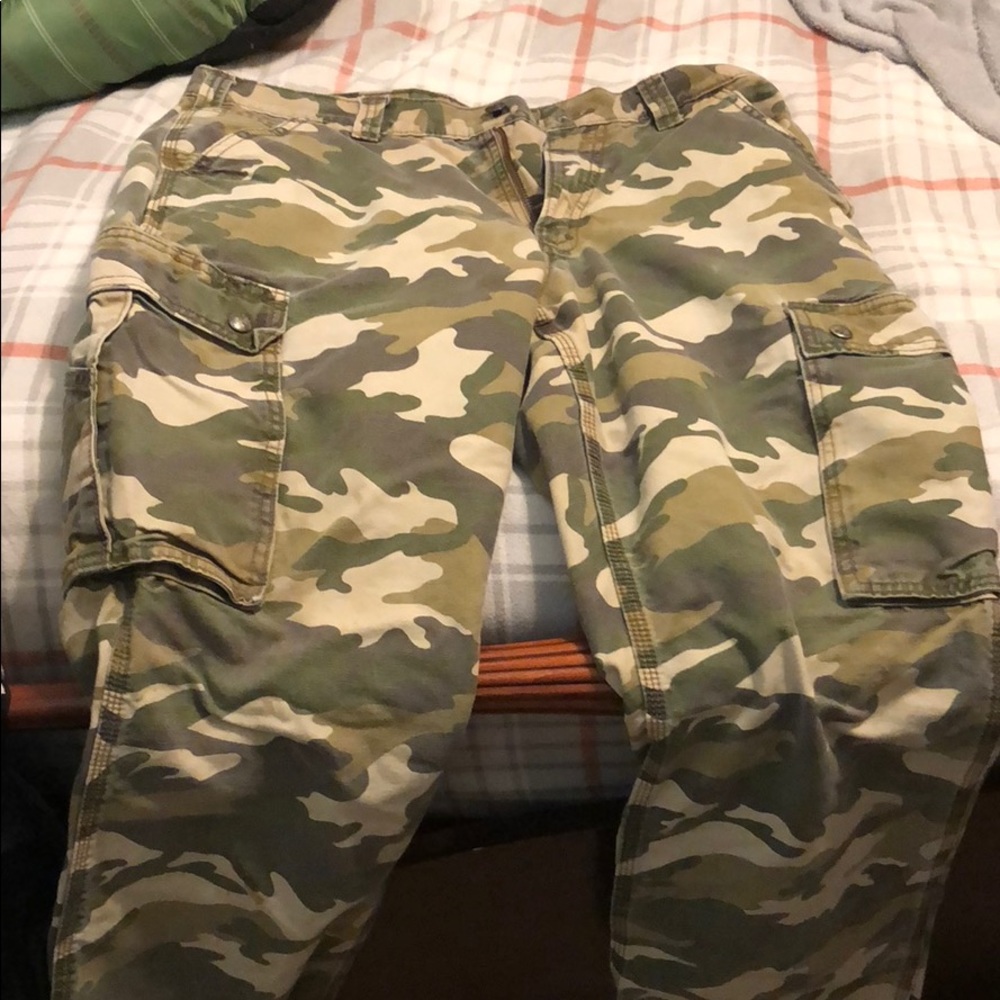Carhartt camo pants
